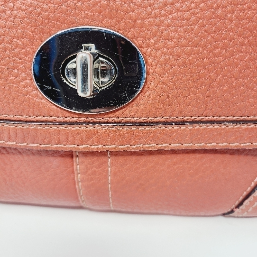 Coach | Vintage Salmon Pink Leather Pebble Top Hobo Bag (One Size) - Picture 4 of 16